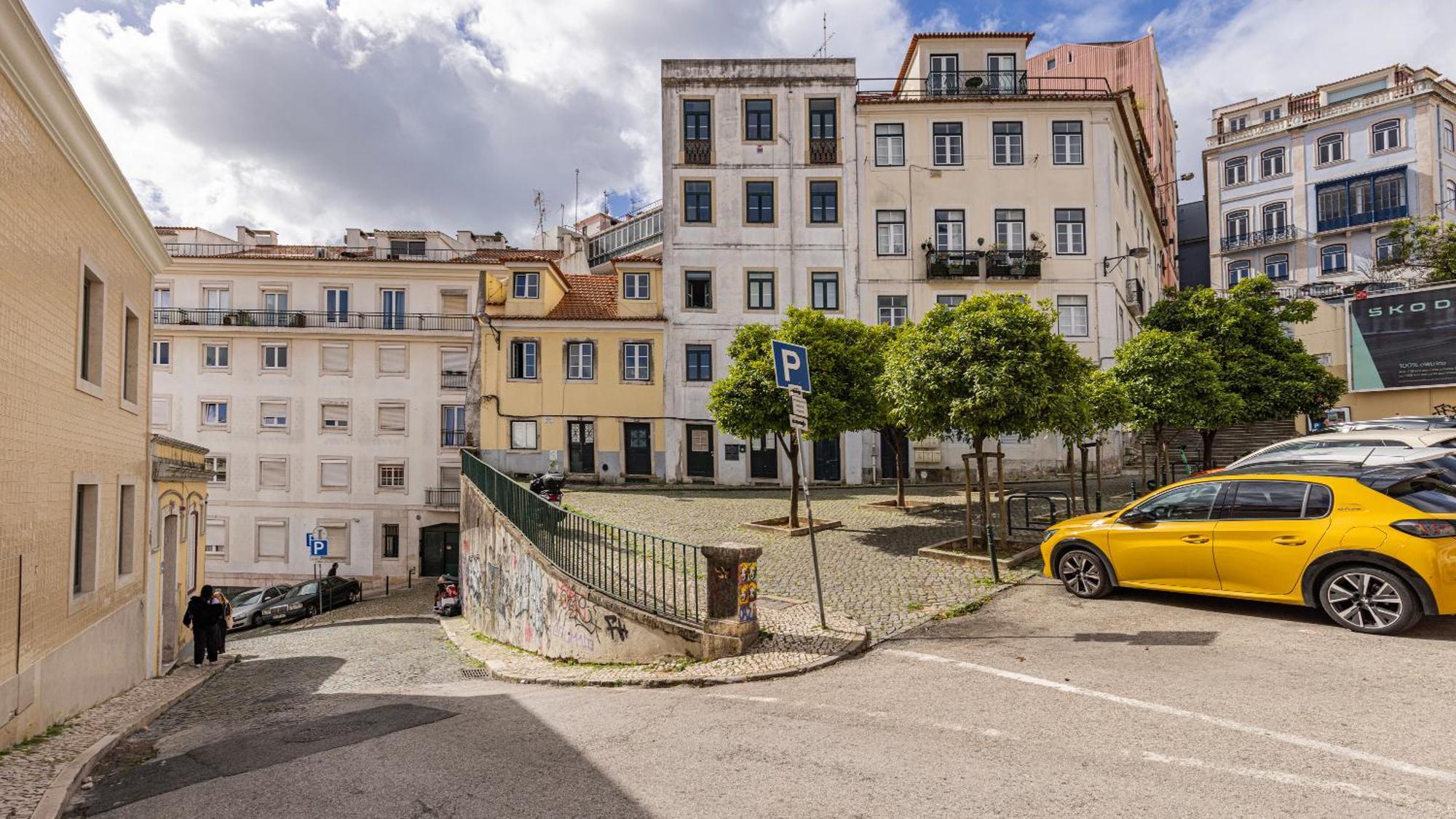 Classy 2Bdr House With Balcony By Lovelystay Lisbon Exterior photo